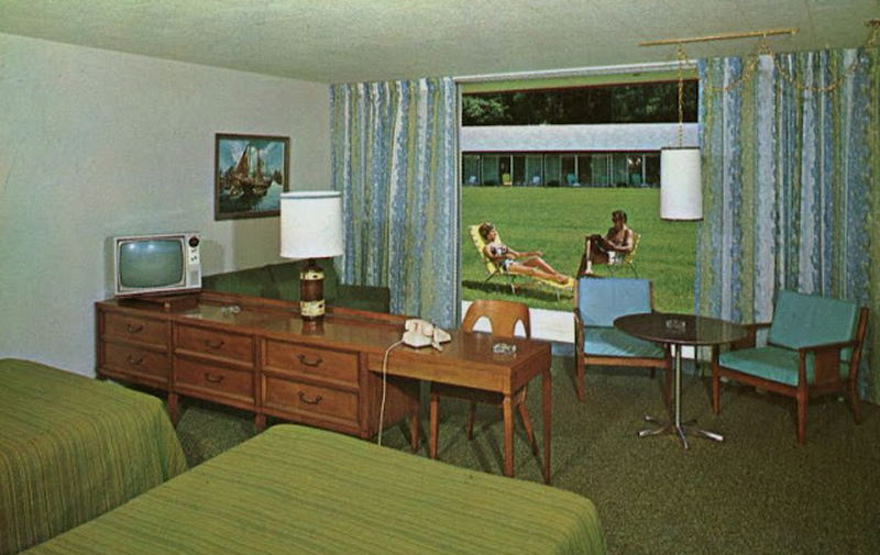 Macatawa Inn - Vintage Postcard (newer photo)